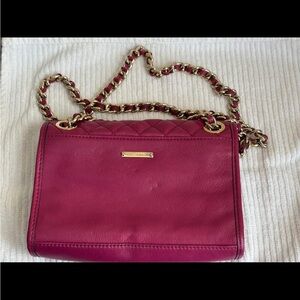 Elegant Pink Leather Chain Bag